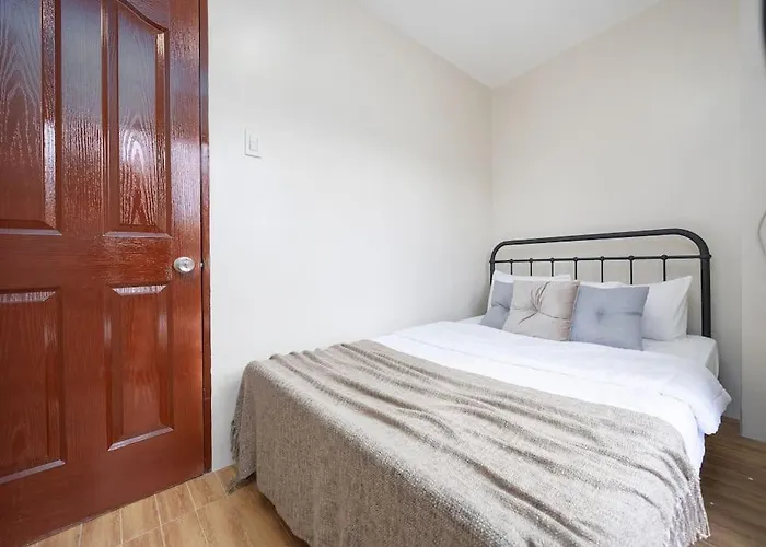 Whole 3br Furnished Townhouse Near It Park With Parking, Fast Wifi, Netflix And Holiday home Cebu