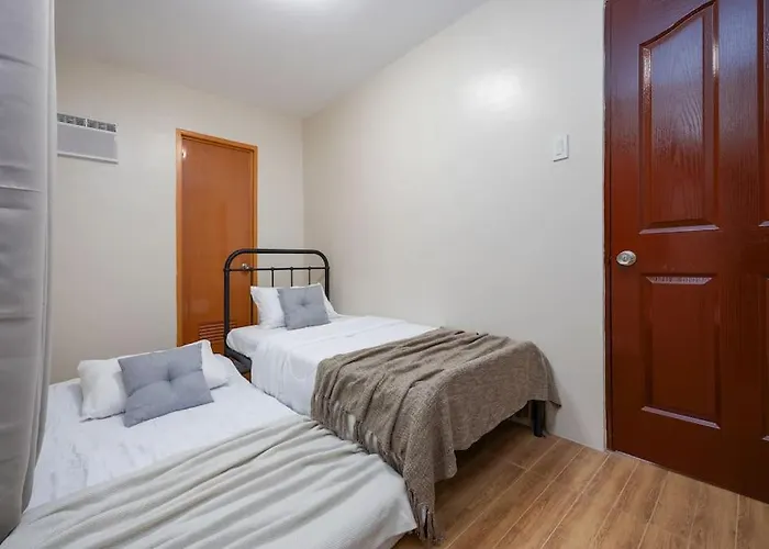 Whole 3br Furnished Townhouse Near It Park With Parking, Fast Wifi, Netflix And *