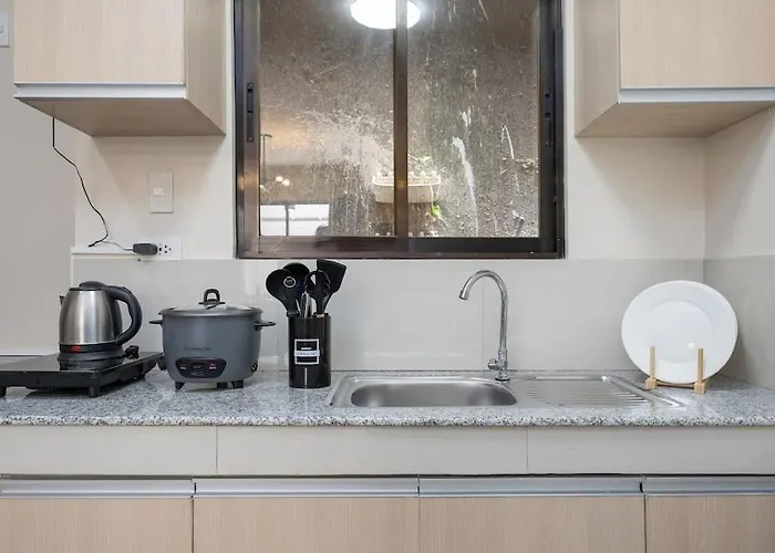 Whole 3br Furnished Townhouse Near It Park With Parking, Fast Wifi, Netflix And Holiday home